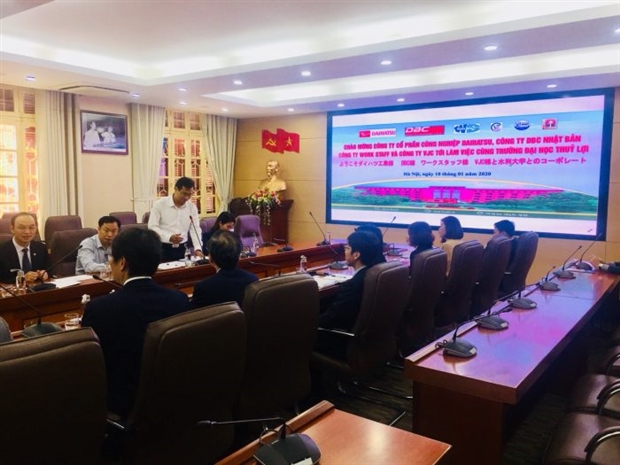 Kí biên bản hợp tác đào tạo giữa Đại học Thuỷ lợi với các Công ty Daihatsu, DBC, Work Staff và VJC của Nhật Bản