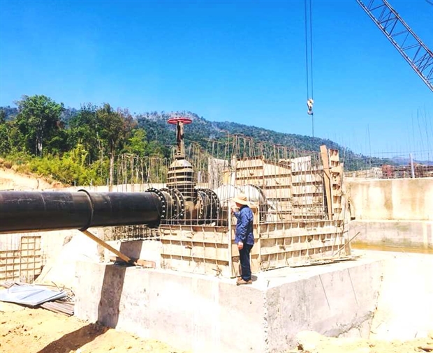 THAM GIA ĐOÀN KIỂM TRA CÔNG TÁC THI CÔNG ĐẬP BÊ TÔNG CÔNG TRÌNH IA H’DRAI, TỈNH KON TUM
