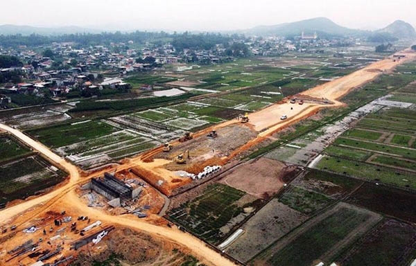 Đề xuất sử dụng cát biển, tro xỉ đắp nền đường, thí điểm dự án giao thông khu vực ĐBSCL